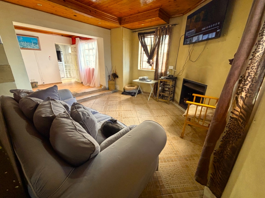 4 Bedroom Property for Sale in Tafelsig Western Cape